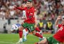 Cristiano Ronaldo entra no 2º tempo, marca e lidera a virada de Portugal sobre a Escócia 
