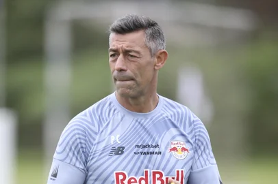 Ari Ferreira / RB Bragantino/Divulgação Treinador do RB Bragantino, Pedro Caixinha<!-- NICAID(15697479) -->
