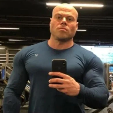 A Polícia Civil de Santa Catarina investiga a morte de Valter de Vargas Aita, de 41 anos. Natural de Santa Maria, no centro do Estado, o personal trainer foi morto em Chapecó, no oeste catarinense, na manhã de domingo (7). <!-- NICAID(16119539) -->