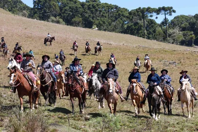 Cavalgada de Prendas de Cambará do Sul<!-- NICAID(16360333) -->