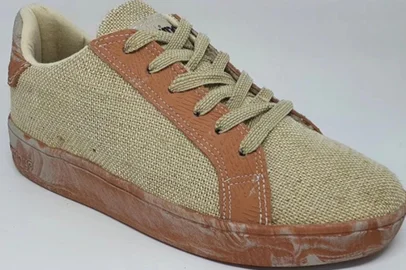 Tênis da Seringô, empresa que faz tênis ecocológicos no Pará<!-- NICAID(16164148) -->