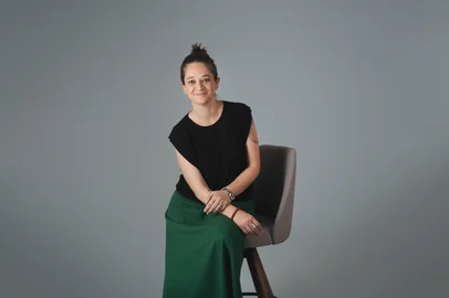 V2 Studio / Divulgação Profissional de marketing Madeline Juber.<!-- NICAID(16187041) -->