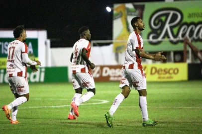 Guarany de Bagé vence o Inter-Sm<!-- NICAID(16216760) -->