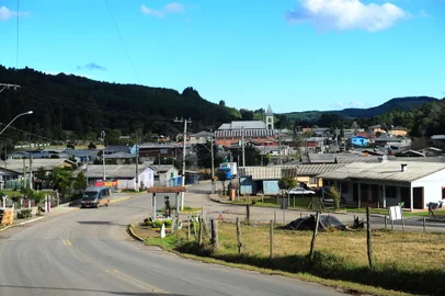 CAXIAS DO SUL, RS, BRASIL,L 10/06/2021. Reportagem do Pioneiro foi ver qual a expectativa dos moradores de Vila Oliva e Fazenda Souza com o a construção do novo aeroporto de Caxias do Sul. VILA OLIVA, fotos gerais do distrito. (Porthus Junior/Agência RBS)<!-- NICAID(14805816) -->