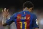 (FILES) This file photo taken on May 06, 2017 shows Barcelona's Brazilian forward Neymar gesturing during the Spanish league football match FC Barcelona vs Villarreal CF at the Camp Nou stadium in Barcelona.Neymar will leave prematurely the Catalan club the player announced on arrival to a training session at the Sports Center FC Barcelona Joan Gamper in Sant Joan Despi, near Barcelona on August 2, 2017 following a rumour that he is considering a move to French club PSG. / AFP PHOTO / LLUIS GENEEditoria: SPOLocal: BarcelonaIndexador: LLUIS GENESecao: soccerFonte: AFPFotógrafo: STF<!-- NICAID(13065865) -->