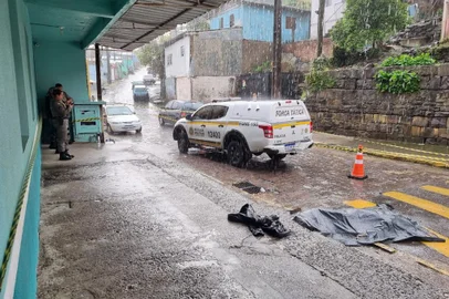 Homem morre esfaqueado em Bento Gonçalves<!-- NICAID(14883478) -->