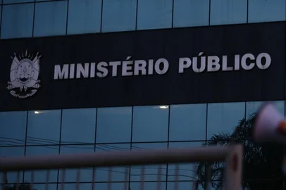 Ministério Público<!-- NICAID(15078969) -->