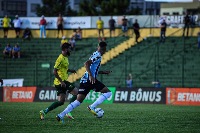 Com reservas, Grêmio empata com Ypiranga e termina primeira fase invicto no Gaúcho