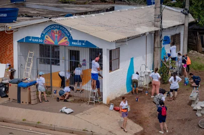 Projeto voluntário do coletivo DU99<!-- NICAID(15769640) -->
