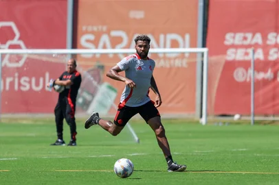 Wesley, Inter