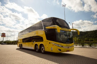 A Viação Itapemirim vai reduzir a quantidade de cidades atendidas pelas rotas rodoviárias operadas pela empresa. A autorização foi concedida pela Agência Nacional de Transportes Terrestres (ANTT) com base na legislação de transporte coletivo interestadual e publicada nesta quinta-feira (30) no Diário Oficial da União (DOU), por meio da Portaria 476.<!-- NICAID(14980538) -->