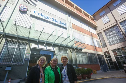CAXIAS DO SUL, RS, BRASIl, 13/04/2026. Colégio São José, de Caxias do Sul, completa 125 anos. Na foto: professora Silvana  D'Agostini, Irmã Ieda Tomazini  e professora Maria Celeste Caberlon Maggioni. (Ariéli Ziegler/Agência RBS)Indexador: Arieli Ziegler<!-- NICAID(16266310) -->