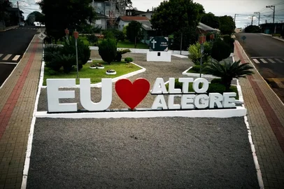 Prefeitura de Alto Alegre<!-- NICAID(16289056) -->