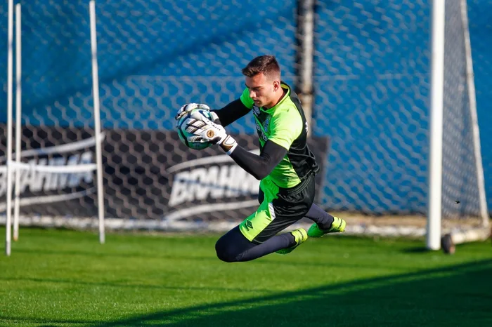 Lucas Uebel / Divulgação Grêmio / Divulgação Grêmio