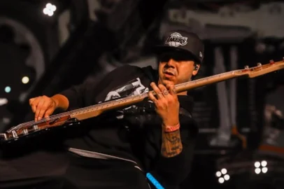 Baixista do Charlie Brown Jr, Heitor Gomes faz show em Carazinho no sábado<!-- NICAID(16153355) -->