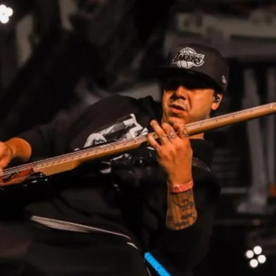 Baixista do Charlie Brown Jr, Heitor Gomes faz show em Carazinho no sábado<!-- NICAID(16153355) -->