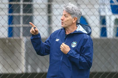 Renato Portaluppi , grêmio<!-- NICAID(16376022) -->