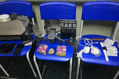 Equipe da Polícia Penal prendeu três homens, apreendeu o drone, drogas e um veículo em Charqueadas