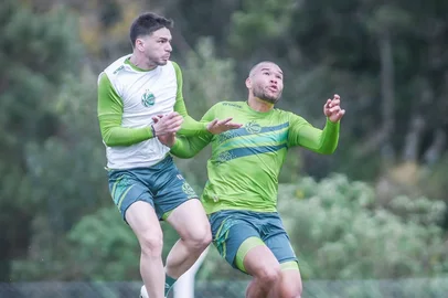 Zagueiro Gabriel Pinheiro durante treinamento do Ju em preparação para pegar o Goiás na 23ª rodada da Série B.<!-- NICAID(16347088) -->