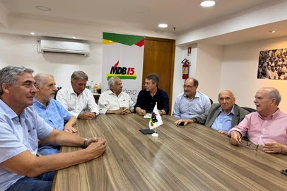 Líderes históricos do MDB se reúnem, com o presidente Vilmar Zanchin<!-- NICAID(15994388) -->