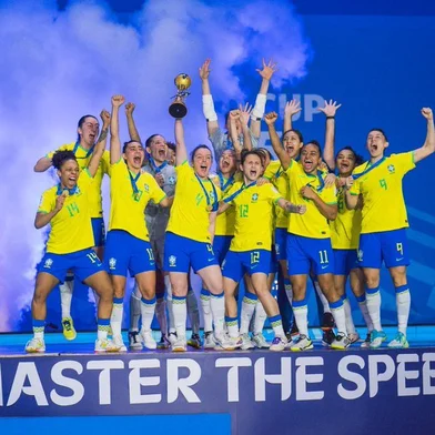 Brasil campeão da Copa do Mundo Feminina de Futsal em 2025.