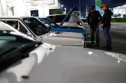Mercado de carros clássicos: levantamento da OLX lista os carros clássicos mais vendidos do RS. Com mercado de carros clássicos aquecido no Estado, entusiastas por carros antigos investem tempo e dinheiro nessa paixão. Relação com veículos desse tipo nascem de lembrança familiares e sonhos não realizados na juventude, principalmente.<!-- NICAID(16294621) -->