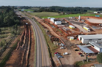 Duplicação da BR-386 é iniciada entre Soledade e Tio Hugo, no norte do Estado. Ao todo, 30,5 quilômetros passarão por construção de uma nova pista, entre os kms 214,8 e 245,3. Foto: CCR ViaSul / Divulgação<!-- NICAID(15834779) -->