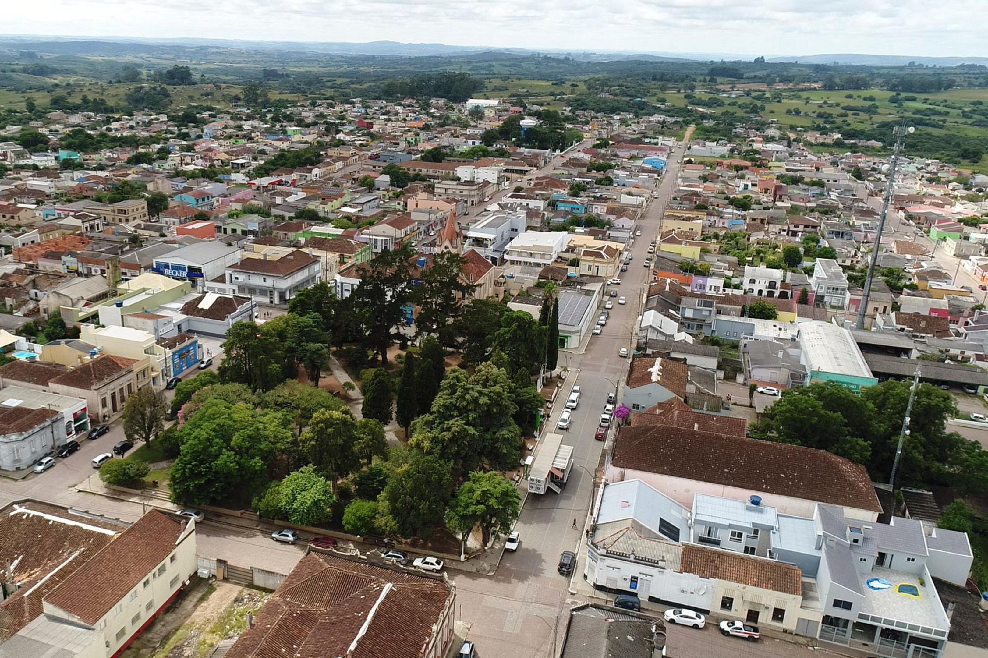 Homem de 29 anos &eacute; morto a facadas em Pinheiro Machado