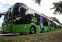 Ônibus elétricos começam a rodar em três linhas de Porto Alegre nesta segunda-feira