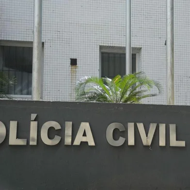 Polícia encontra 12 corpos em cemitério do "tribunal do crime" em Sorocaba<!-- NICAID(14936944) -->