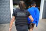 Polícia faz operação contra grupo suspeito de telentrega de drogas e venda de armas