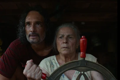 “O Último Azul” será o filme de abertura do 53º Festival de Cinema de GramadoInédito no Brasil, o filme é protagonizado por Denise Weinberg, com Rodrigo Santoro, Adanilo e Miriam Socarrás no elenco﻿<!-- NICAID(16061528) -->
