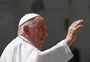 Entenda o quadro que motivou a cirurgia do papa Francisco e como funciona o procedimento