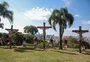 Encenação da Via Sacra emociona fiéis em Caxias 