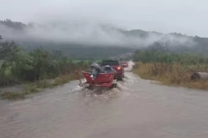O Corpo de Bombeiros Voluntários faz buscas por duas pessoas que teriam desaparecido no interior de Candelária, no Vale do Rio Pardo, na manhã desta terça-feira (17.06.2025). <!-- NICAID(16061659) -->
