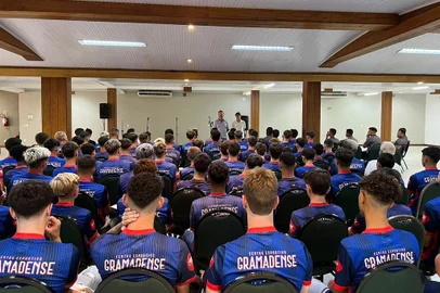 Gramadense se reapresenta para a temporada 2024<!-- NICAID(15675267) -->
