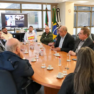 Sindicato dos Metalúrgicos e Simecs entraram em acordo sobre o dissídio nesta segunda (7), em audiência do Tribunal Regional do Trabalho da 4ª Região. <!-- NICAID(15503692) -->