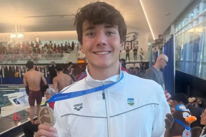 Davi Vallim, natação