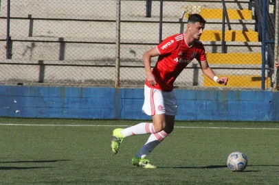 o atacante Matheus Cadorini, 19 anos,<!-- NICAID(14883281) -->