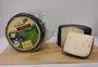 Granja da Serra cria receita de queijo colonial ao vinho tinto