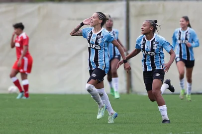 ELDORADO DO SUL, RS, BRASIL, 24-08-2025: Internacional x Grêmio no futebol feminino válido pelo Campeonato Gaúcho. O clássico também vale a liderança da competição. Foto: Renan Mattos / Agência RBS<!-- NICAID(16108921) -->