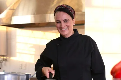 Queijo brie folhado com damascos: aprenda a fazer a receita queridinha de Lisete Biazi<!-- NICAID(16171242) -->