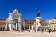 Governo de Portugal vai notificar mais de 5 mil brasileiros para que deixem o país<!-- NICAID(16051248) -->