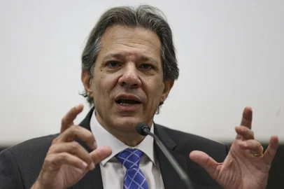 BrasÃ­lia (DF), 08/11/2023 - O ministro da Fazenda, Fernando Haddad, participa da abertura do 3Âº Congresso Internacional de Direito do Seguro, na sede do Superior Tribunal de JustiÃ§a (STJ). Foto: Marcelo Camargo/AgÃªncia Brasil<!-- NICAID(15599034) -->