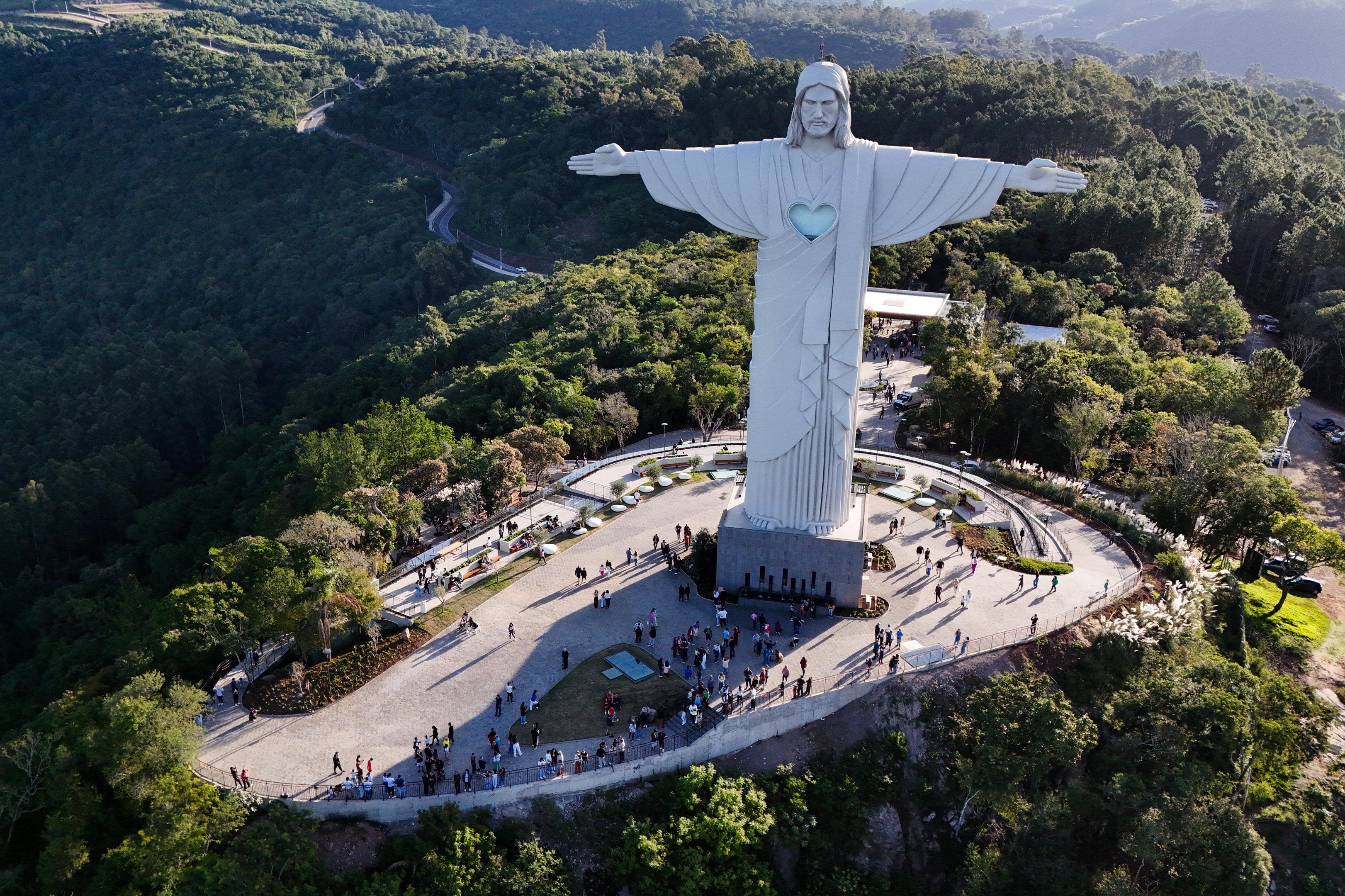 Maior B&iacute;blia do mundo, arca de No&eacute; gigante e mais: como est&atilde;o os projetos de monumentos religiosos no Vale do Taquari