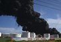 Cuba confirma primeira morte em decorrência de explosão de tanques de petróleo