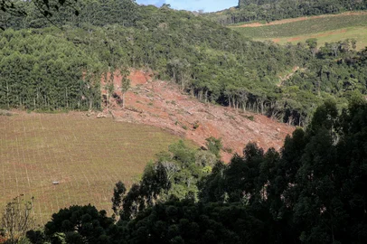 CAXIAS DO SUL, RS, BRASIL, 29/05/2024. Vinícola é desativada por risco de deslizamento. (Neimar De Cesero/Agência RBS)<!-- NICAID(15776854) -->