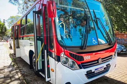 Nova linha de lotação começa a circular nesta segunda-feira em Porto Alegre para atender moradores da Zona Sul<!-- NICAID(15977672) -->
