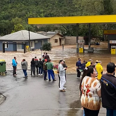 Ruas de Santa Tereza ficam alagadas com cheia do Rio Taquari<!-- NICAID(15531512) -->