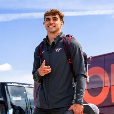 Davi Belfort em jogo de Virginia Tech<!-- NICAID(15902041) -->